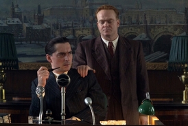 Jiří Vyorálek (Klement Gottwald) a David Novotný (Rudolf Slánský) si zahráli v cyklu České století.
