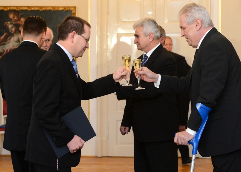 Momentka ze slavnostního aktu v Lánech.