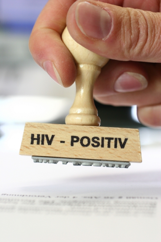 V Řecku přibývá lidí, kteří se dobrovolně nakazí virem HIV, aby získali nárok na finanční pomoc (ilustrační foto). V Řecku přibývá lidí, kteří se dobrovolně nakazí virem HIV, aby získali nárok na finanční pomoc (ilustrační foto).