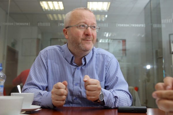 Radim Jančura rozjel svou taxislužbu Tick Tack. Radim Jančura rozjel svou taxislužbu Tick Tack.