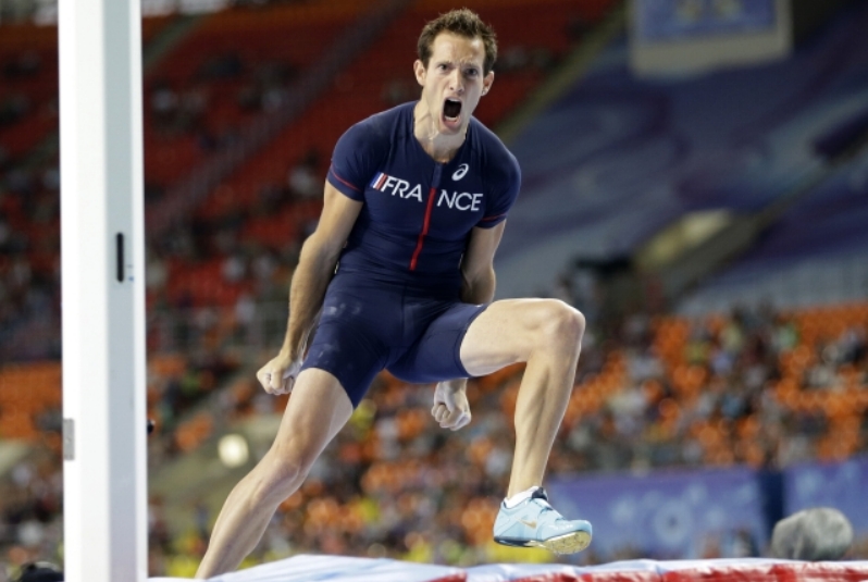Olympijský vítěz v tyčce Renaud Lavillenie. 