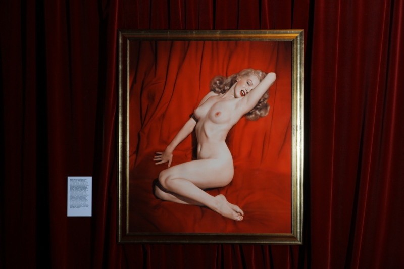 Policie nalezla ve skladě na Berounsku mobiliář, který se ztratil před květnovou výstavou o Marilyn Monroe na Pražském hradě.