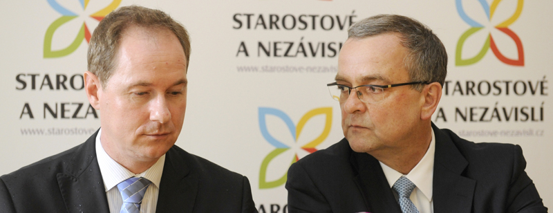 Petr Gazdík (vlevo) a Miroslav Kalousek.
