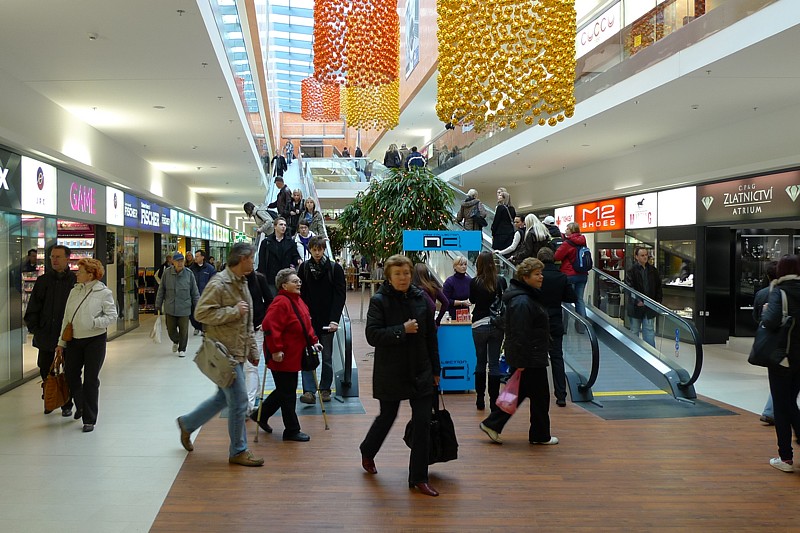 Nákupní centrum v Hradci Králové.
