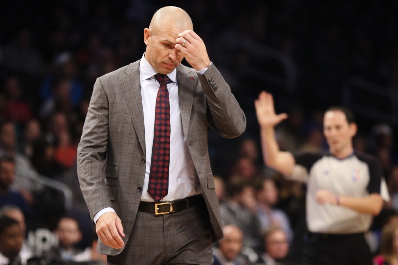 Trenér Jason Kidd.