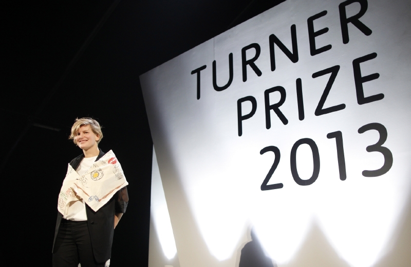 Výherkyně Turnerovy ceny Laure Prouvostová. Výherkyně Turnerovy ceny Laure Prouvostová.