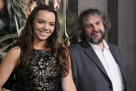 Režisér Peter Jackson s dcerou Katie.