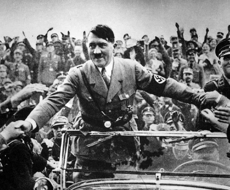 Hitler v Norimberku roku 1933. Vůdcovo město. 