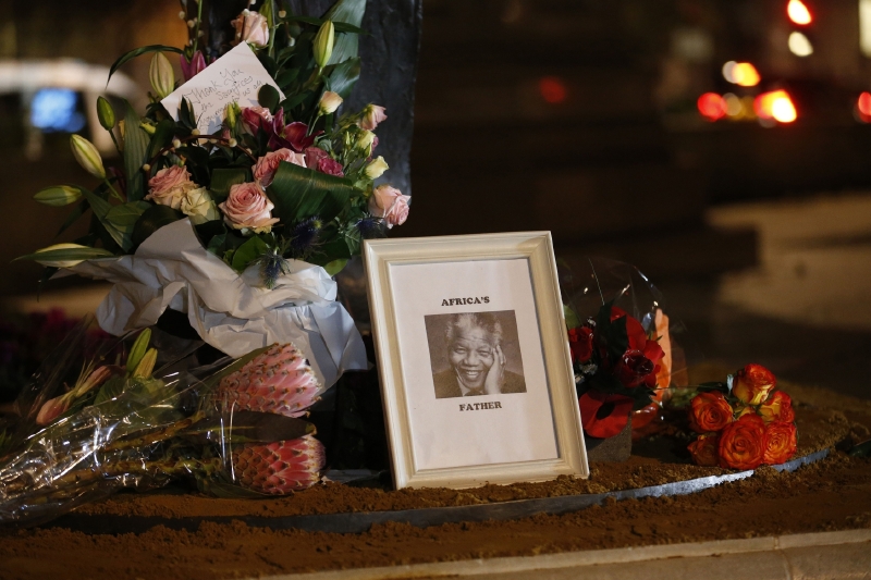 Nelson Mandela zemřel 5. prosince ve věku 95 let. Nelson Mandela zemřel 5. prosince ve věku 95 let.