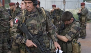 Francouzští vojáci dorazili do Středoafrické republiky.