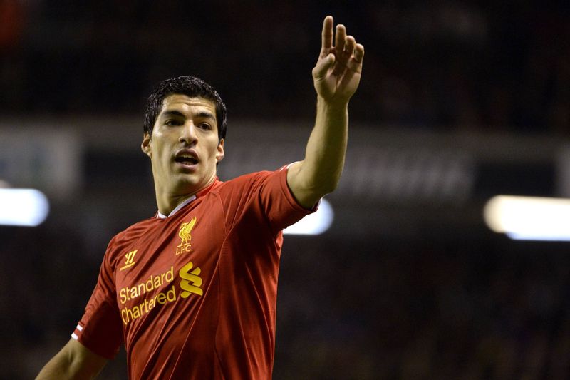 Liverpoolský fotbalista Luis Suárez. Liverpoolský fotbalista Luis Suárez.