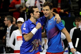 Čeští tenisté senzačně obhájili triumf v Davisově poháru. Srbsku nepomohly ani dvě výhry Novaka Djokoviče nad Tomášem Berdychem a Radkem Štěpánkem. Druhý jmenovaný v posledním utkání opět rozhodl o vítězství.
