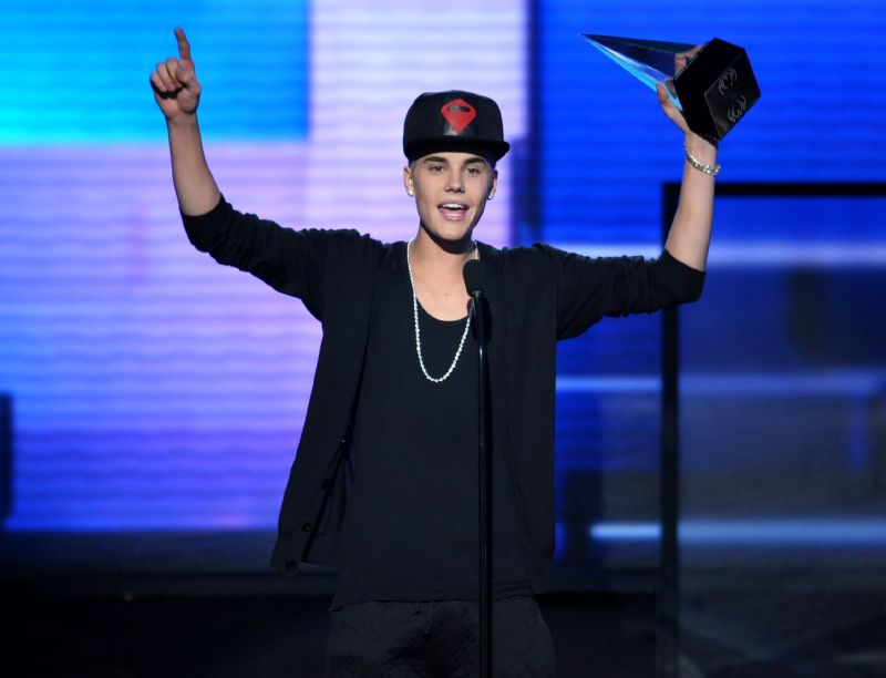 Bieber si po svých urážkách prý připadal, jako by právě snědl vtipnou kaši.
