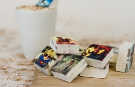 Natiskněte si nejoblíbenější fotografie na marshmallow.