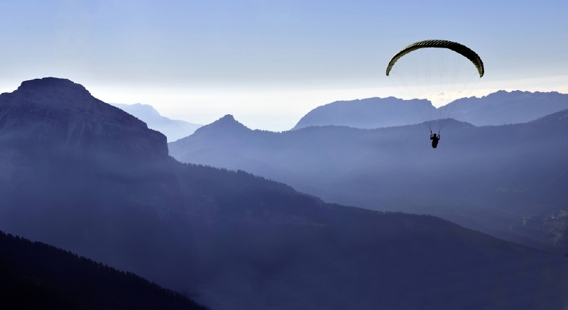 Íránci tvrdili, že s sebou slovenští paraglidisté měli zakázané komunikační zařízení jako vysílačky (ilustrační foto). Íránci tvrdili, že s sebou slovenští paraglidisté měli zakázané komunikační zařízení jako vysílačky (ilustrační foto).
