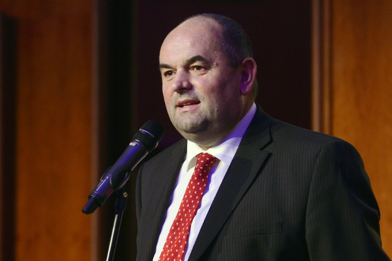 Předseda fotbalové asociace Miroslav Pelta. Předseda fotbalové asociace Miroslav Pelta.