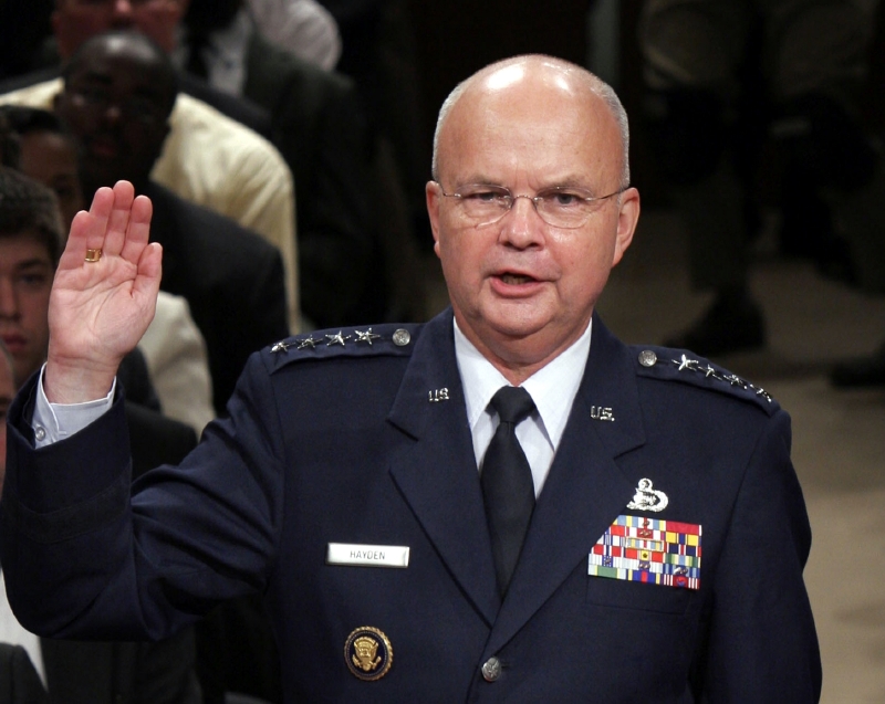 Bývalý šéf CIA Michael Hayden.