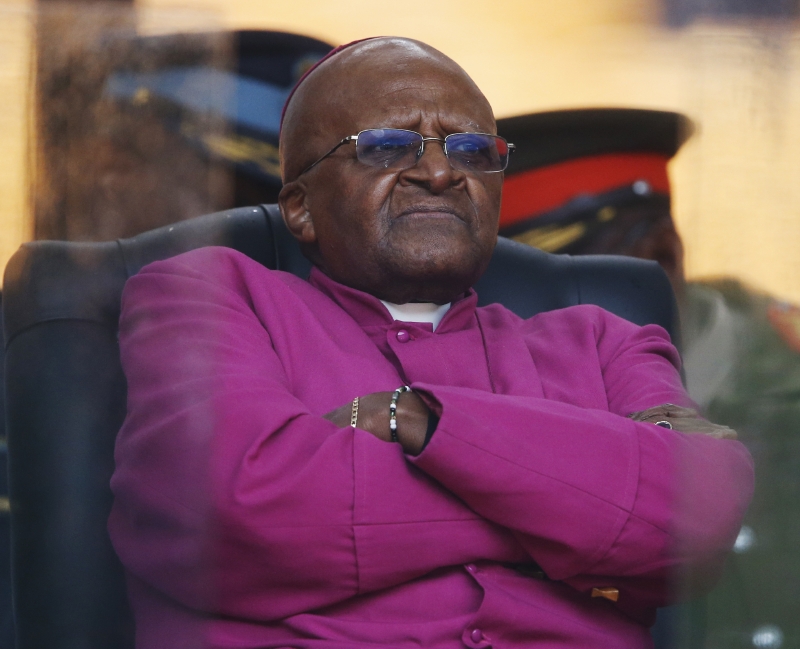 Emeritní arcibiskup Desmond Tutu. Emeritní arcibiskup Desmond Tutu.