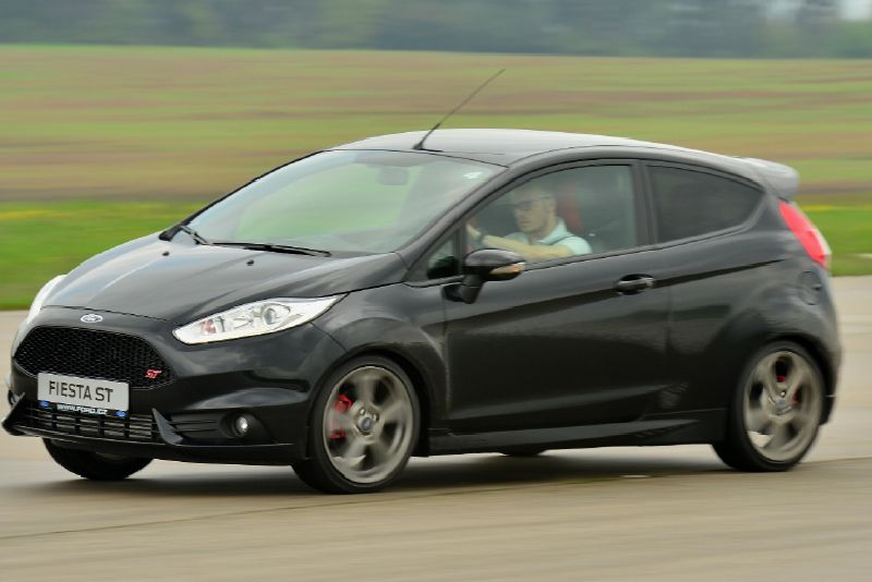 Ford Fiesta ST v akci. Ford Fiesta ST v akci.