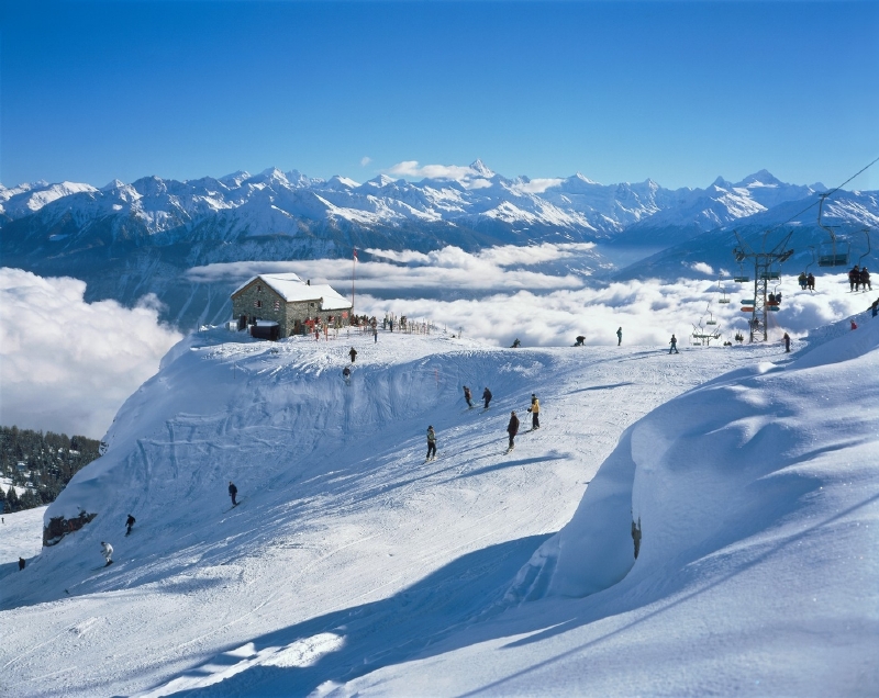 Lyžařský ráj Crans Montana, Švýcarsko. (Foto: Profimedia.cz)