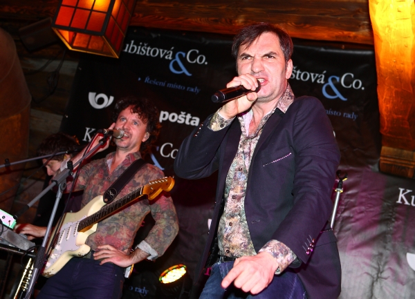 Hřebem skiopeningu byl koncert Jiřího Macháčka se skupinou MIG 21. Hřebem skiopeningu byl koncert Jiřího Macháčka se skupinou MIG 21.