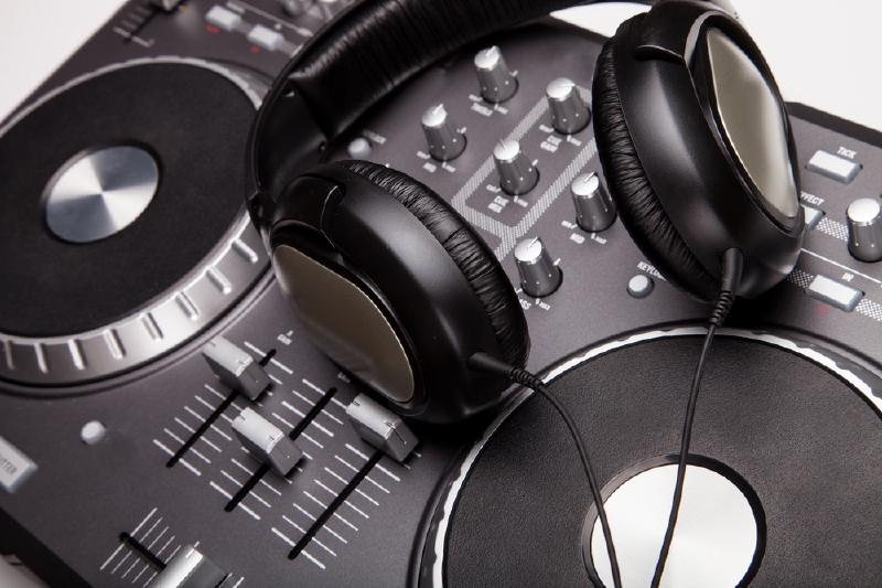 Drum'n'bass festival Let It Roll se uskuteční příští rok v Benešově.