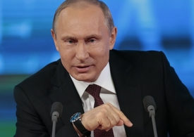 Vladimir Putin má jako bývalý agent KGB pro špehování pochopení.