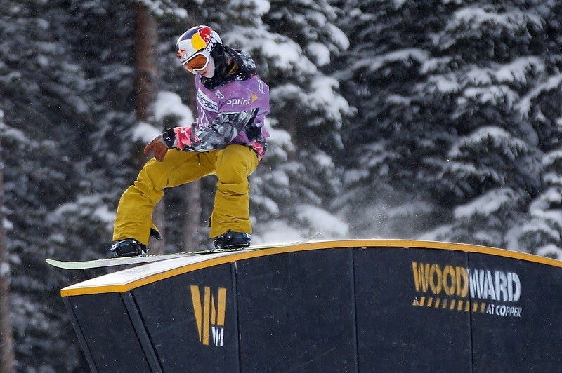 Snowboardistka Šárka Pančochová nedělní výhrou ve slopestylu Světového poháru v Copper Mountains potvrdila, že by měla na olympijských hrách v Soči patřit k českým medailovým nadějím. Snowboardistka Šárka Pančochová nedělní výhrou ve slopestylu Světového poháru v Copper Mountains potvrdila, že by měla na olympijských hrách v Soči patřit k českým medailovým nadějím.