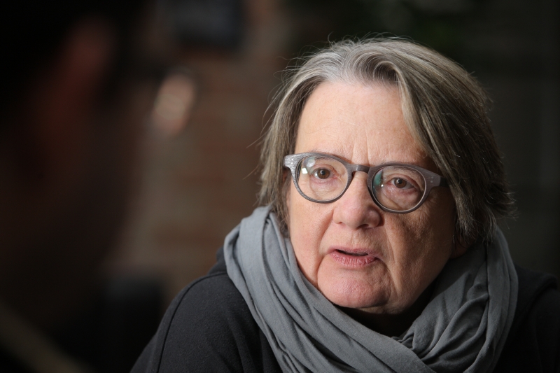 Agnieszka Hollandová má hned deset želízek v ohni. Agnieszka Hollandová má hned deset želízek v ohni.