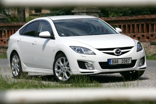 Automobil Mazda6.
