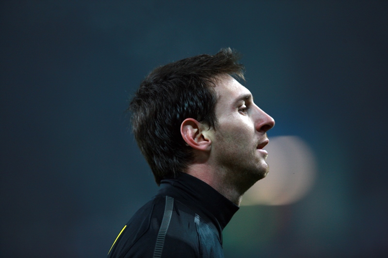 Hvězdný fotbalista Lionel Messi se po téměř dvou měsících vrátil do tréninku Barcelony. Hvězdný fotbalista Lionel Messi se po téměř dvou měsících vrátil do tréninku Barcelony.