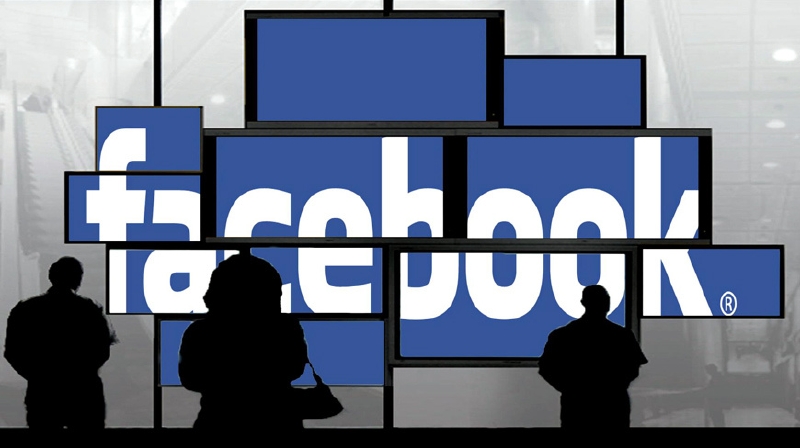 Facebook je u dospělých Američanů stále populární (ilustrační foto). 