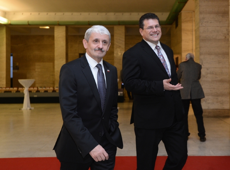 Mikuláš Dzurinda při loňské návštěvě Prahy. Mikuláš Dzurinda při loňské návštěvě Prahy.