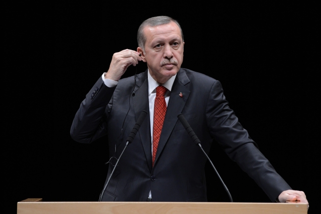 Turecký premiér Recep Tayyip Erdogan chce v zemi omezit internet a shromažďovat informace o jeho uživatelích.