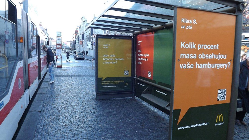 Kampaň Na rovinu od McDonald´s.