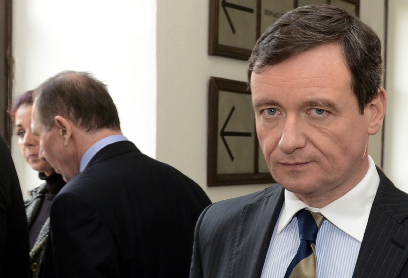 Na snímku vpravo je David Rath a vlevo jsou obžalovaní Petr Kott a Kateřina Pancová.