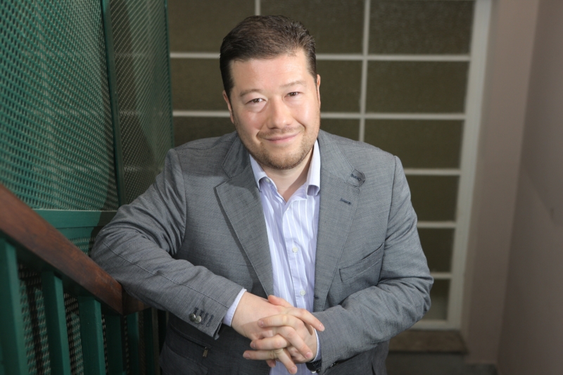 Tomio Okamura.