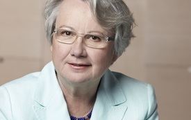 O doktorský titul a funkci přišla kvůli nesrovnalostem v dizertaci například exministryně školství Annette Schavanová.