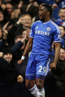 Útočník Chelsea Samuel Eto'o.