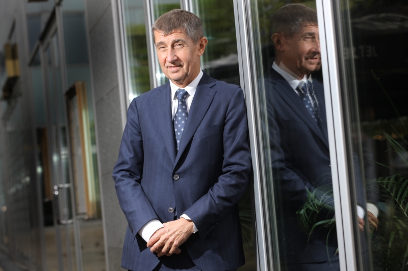 Babiš již v listopadu uvedl, že v případě svého vstupu do vlády předsednické křeslo představenstva Agrofertu opustí. Babiš již v listopadu uvedl, že v případě svého vstupu do vlády předsednické křeslo představenstva Agrofertu opustí.