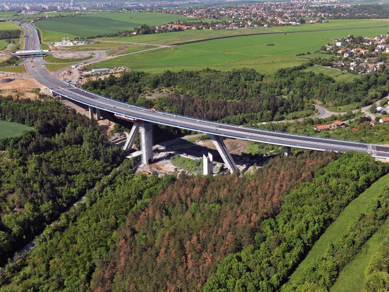 Lochkovský most.
