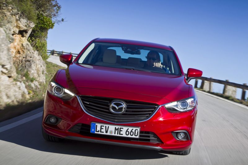 Autem roku 2014 se v české kotlině staka Mazda6.