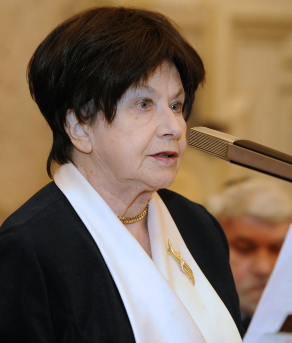 Cembalistka Zuzana Růžičková. Cembalistka Zuzana Růžičková.