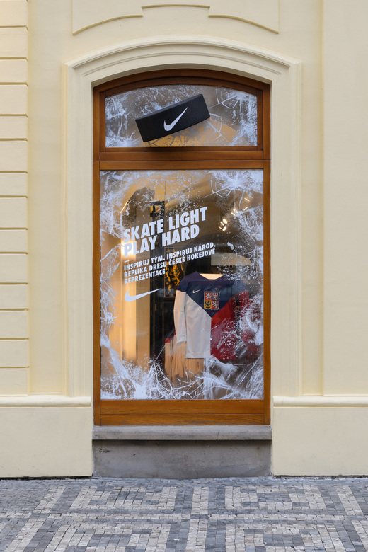 Prodejna Nike. Design Wellen.