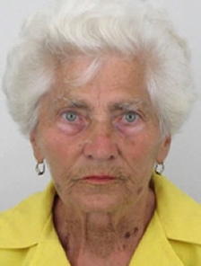 Pohřešovaná Jarmila Novotná.