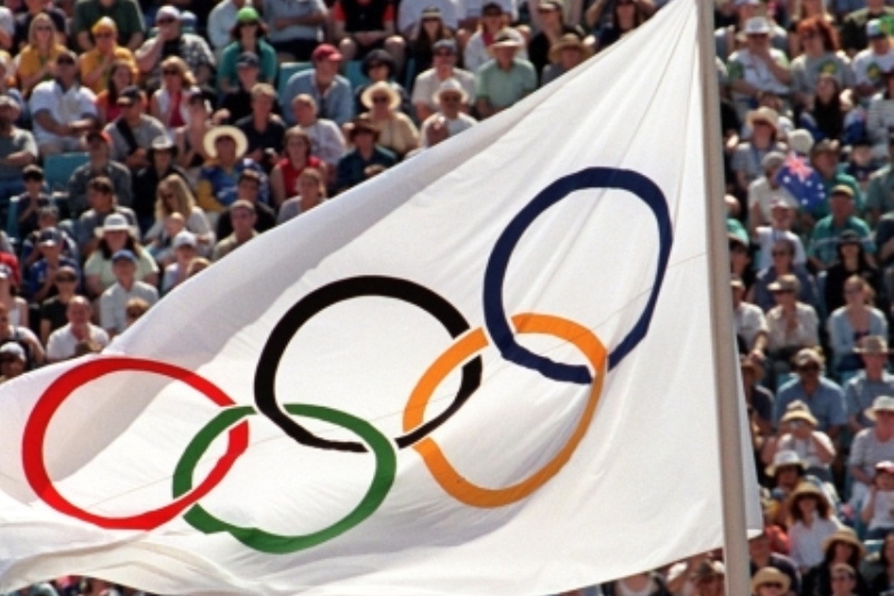 Olympijská vlajka.
