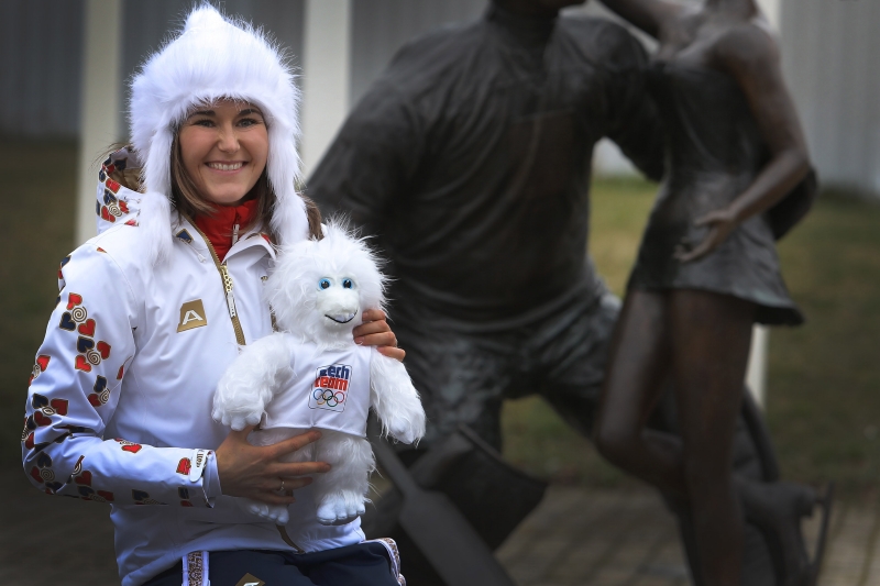 Slalomářka Šárka Strachová v olympijské kolekci pro Soči.