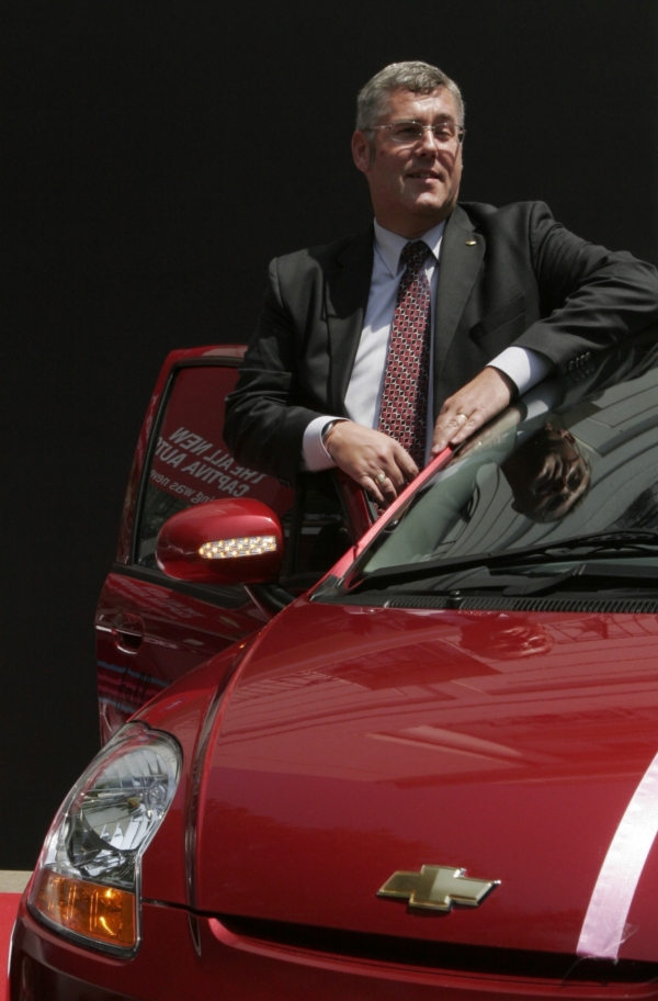 Slym měl oživit skomírající prodeje největší indické automobilky. Slym měl oživit skomírající prodeje největší indické automobilky.