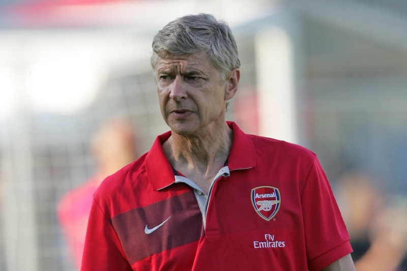 Trenér Arséne Wenger.