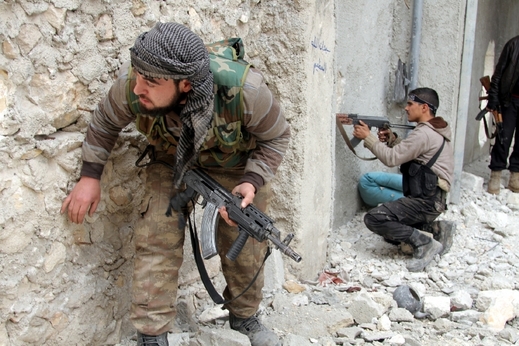 Islamisté proti syrské armádě v Aleppu. Islamisté proti syrské armádě v Aleppu.